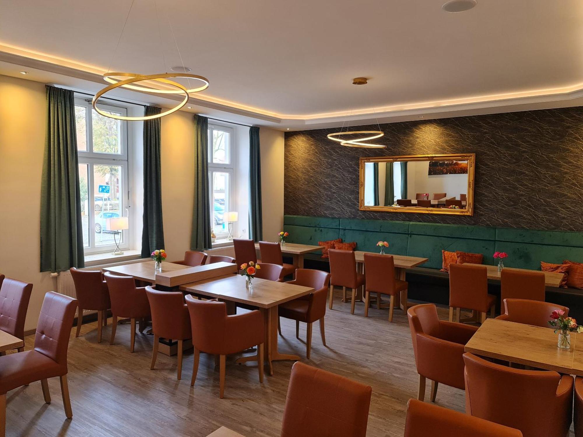 Parkhotel Зенфтенберг Экстерьер фото