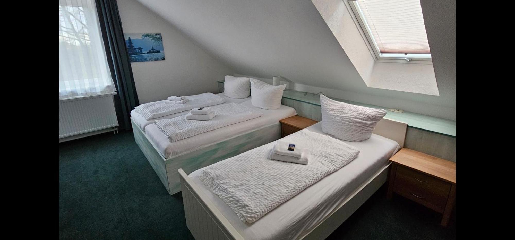 Parkhotel Зенфтенберг Номер фото