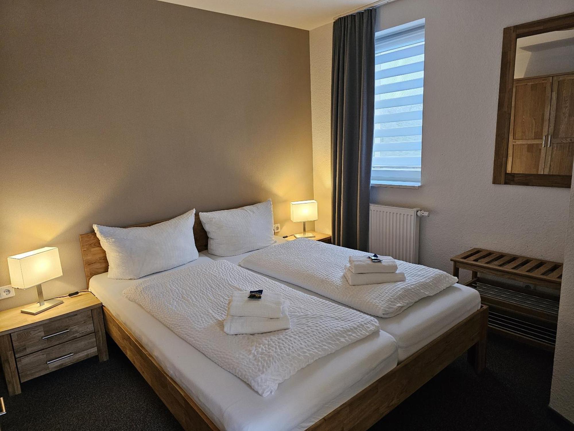 Parkhotel Зенфтенберг Экстерьер фото