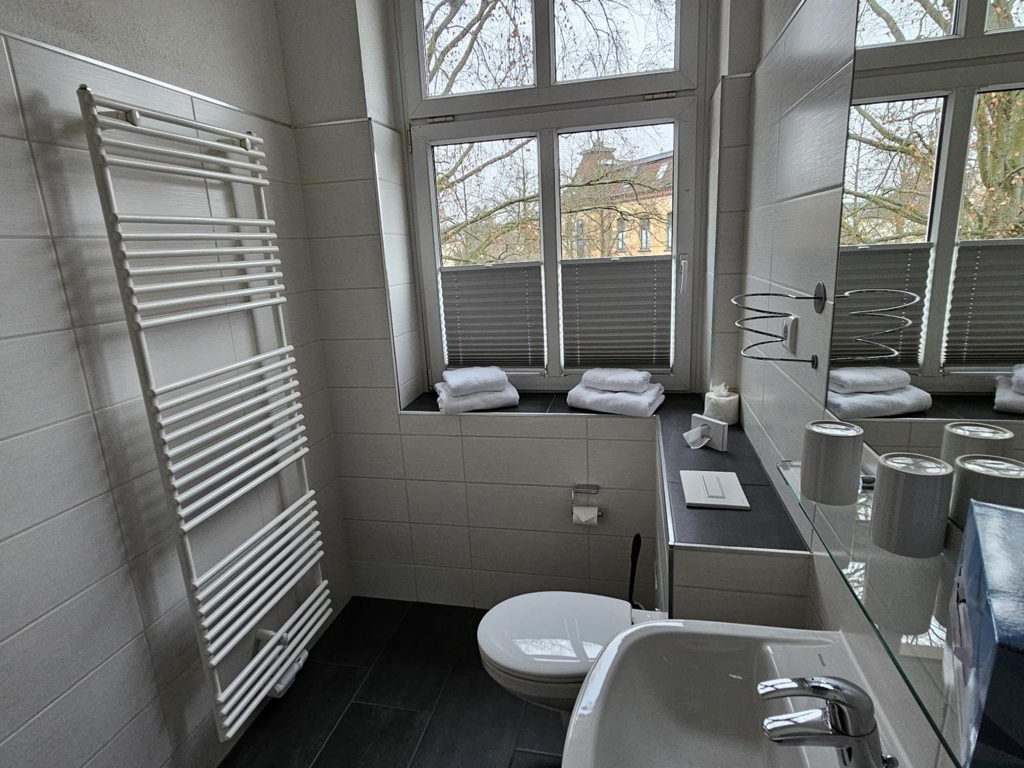 Parkhotel Зенфтенберг Экстерьер фото