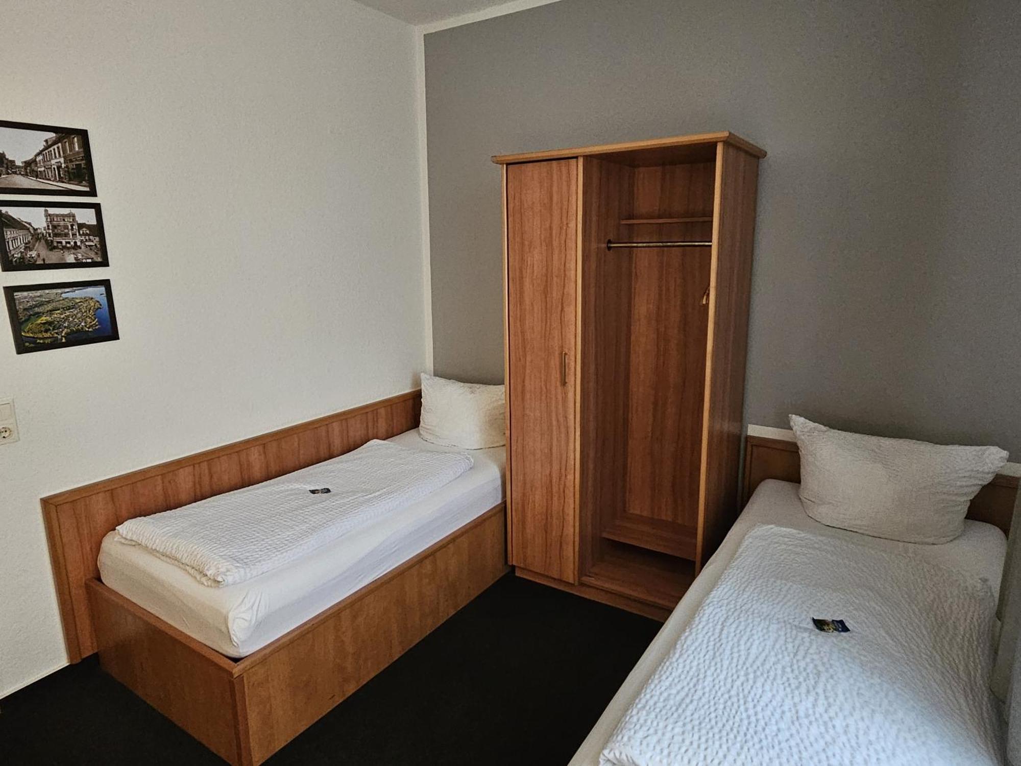 Parkhotel Зенфтенберг Экстерьер фото